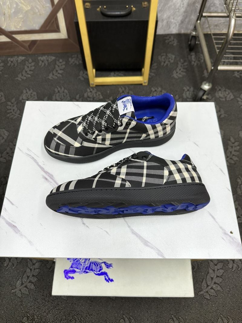 Burberry Low Shoes